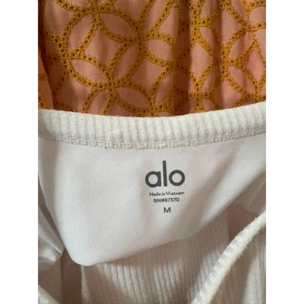 Alo Tank - Picture 2 of 4